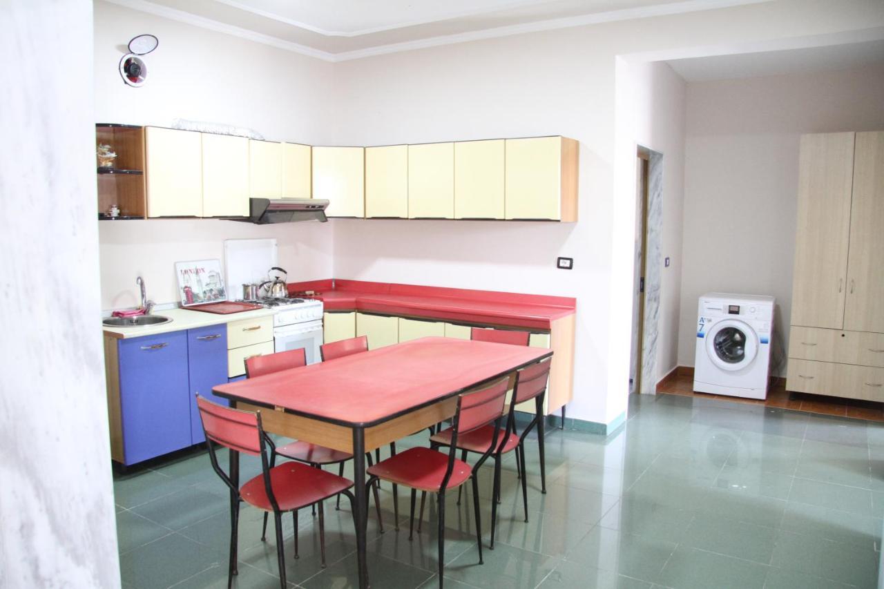 Appartamento Shtepi Pushimi Durrës Esterno foto