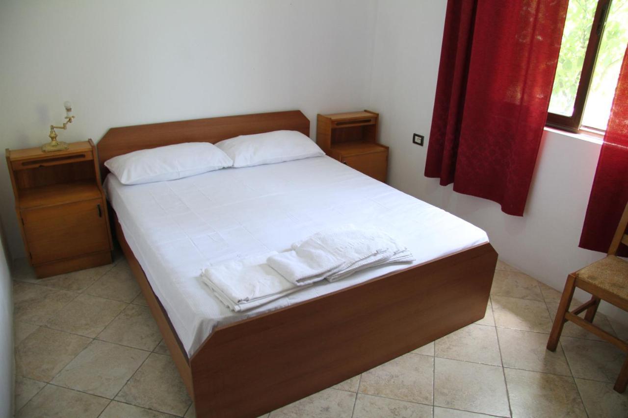 Appartamento Shtepi Pushimi Durrës Esterno foto