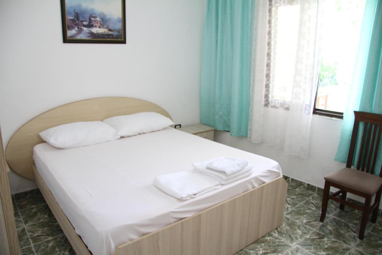 Appartamento Shtepi Pushimi Durrës Esterno foto