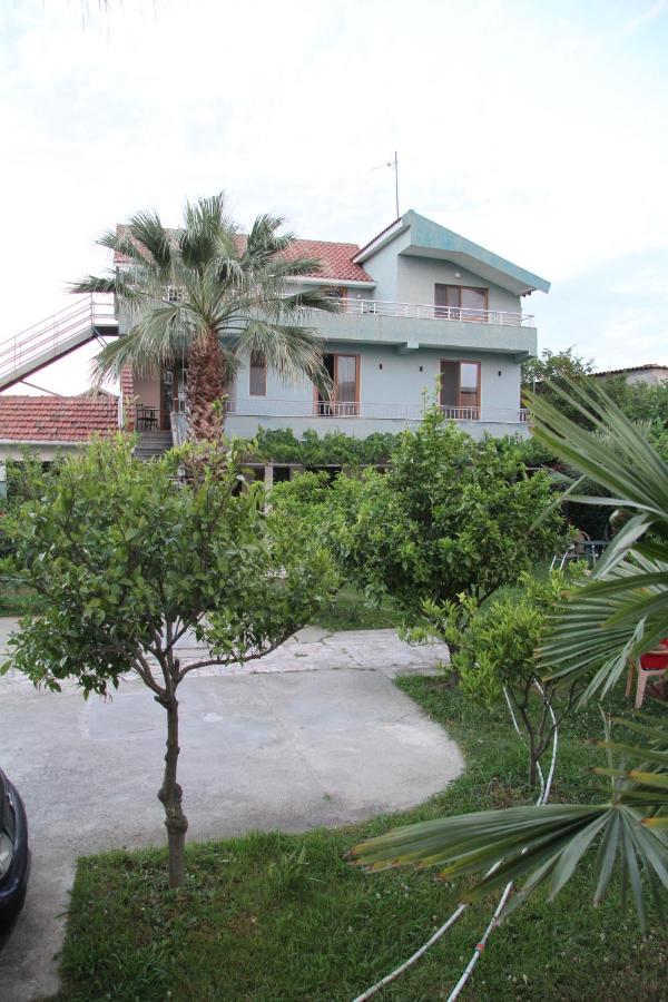Appartamento Shtepi Pushimi Durrës Esterno foto
