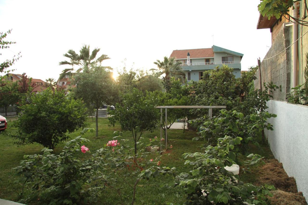 Appartamento Shtepi Pushimi Durrës Esterno foto